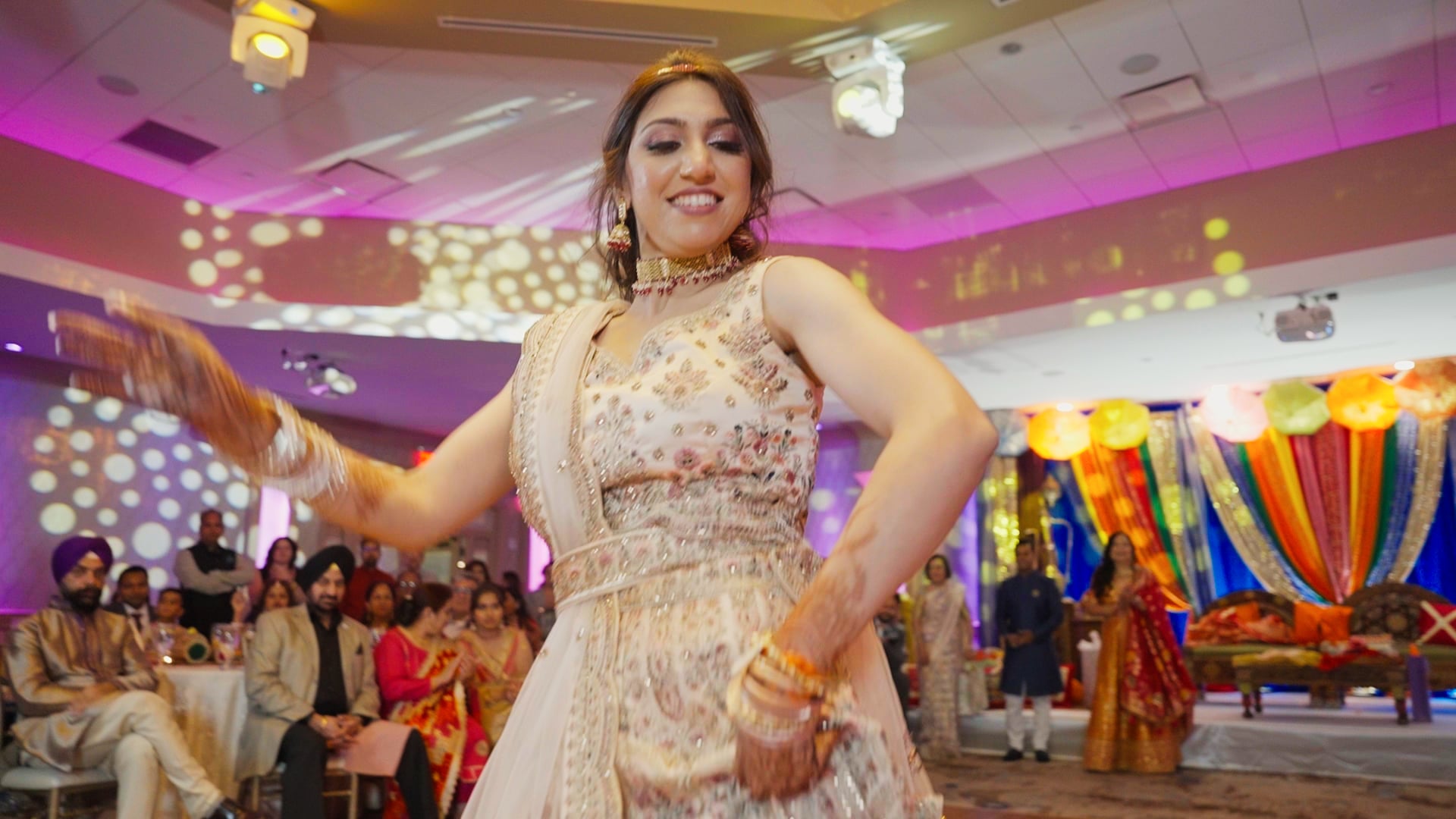 GSSA Bridgewater Gurudwara Basking Ridge NJ Hindu Wedding | Vani & Mohit | Sangeet Bride Performance