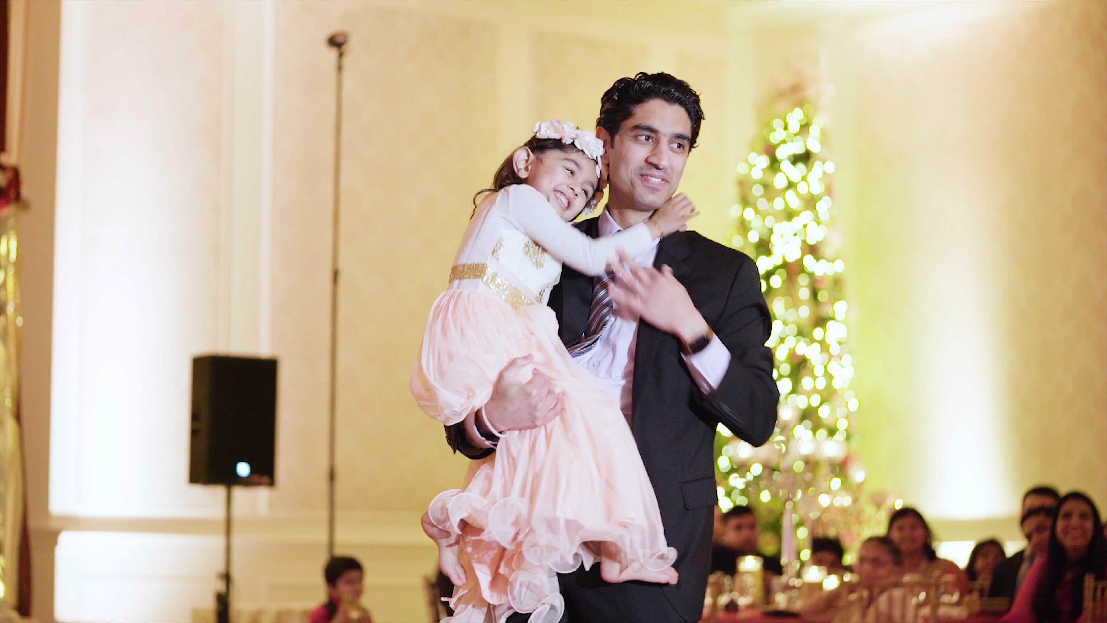 Founders Inn & Spa Virginia Beach Wedding | Harini & Vivek | Nish & Avyakta Dance
