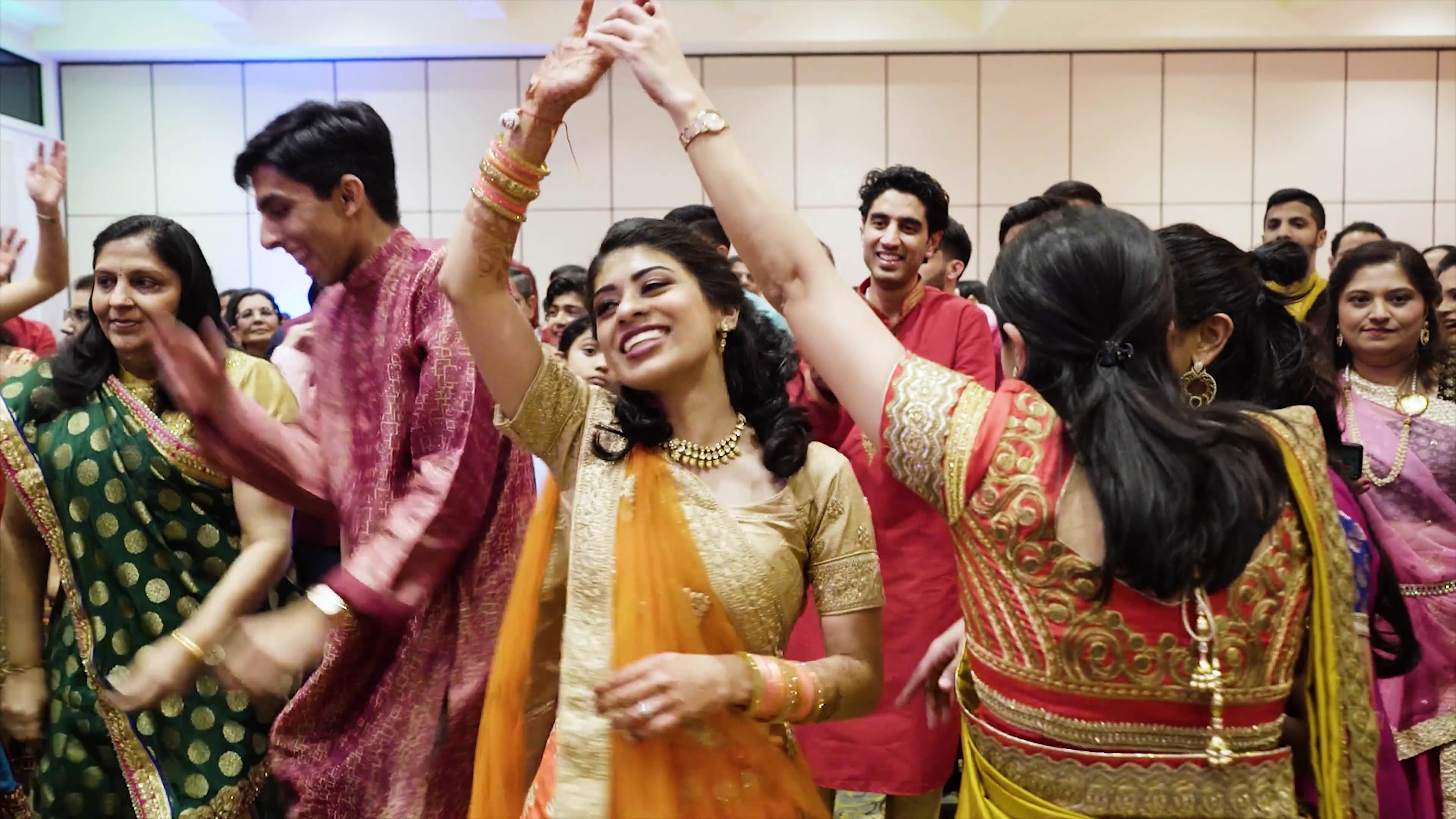 Founders Inn & Spa Virginia Beach Indian Wedding | Harini & Vivek | Garba Pt II