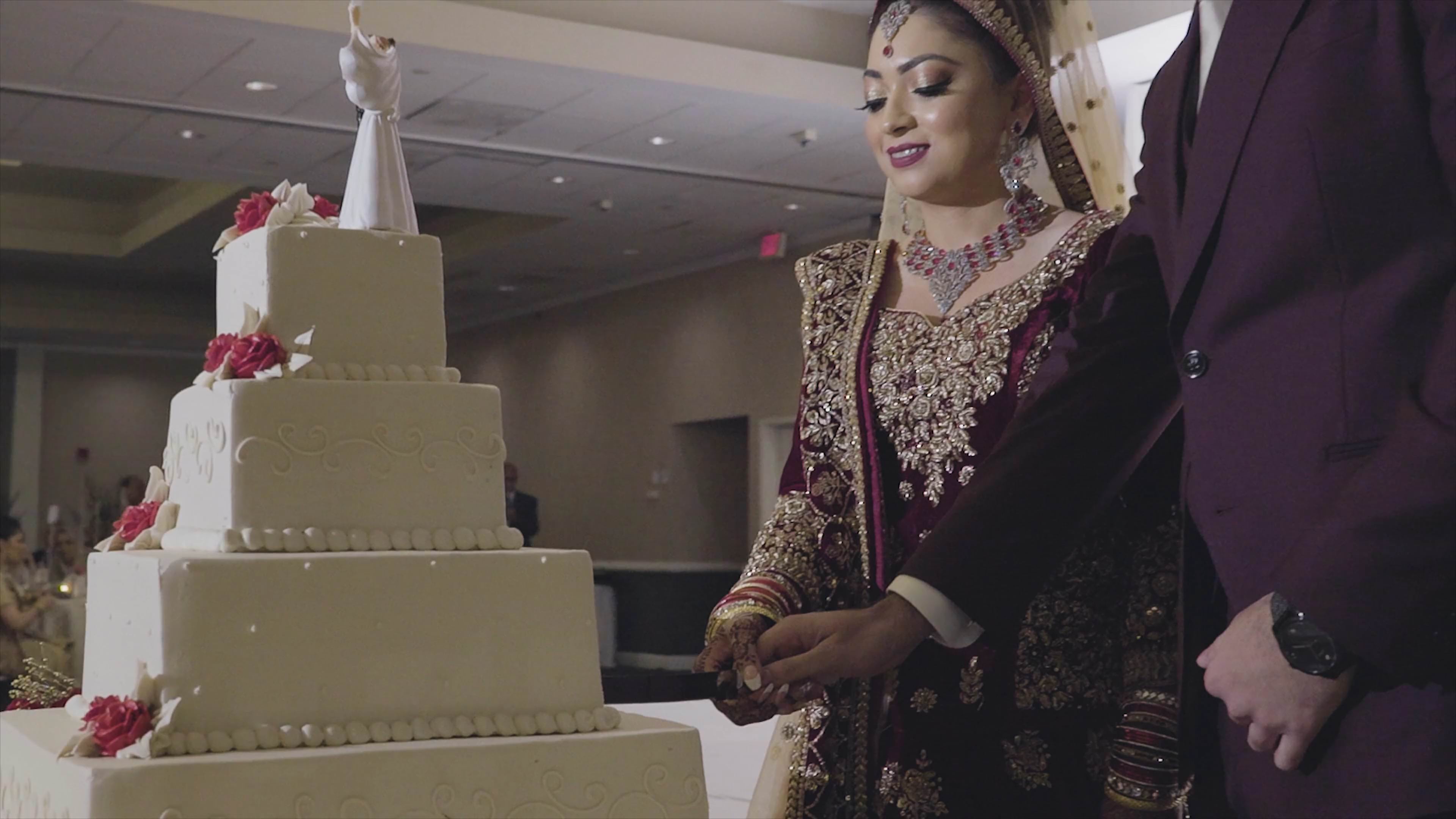 Sheraton Parsippany NJ Wedding | Mashal & Baqar | Cake Cutting