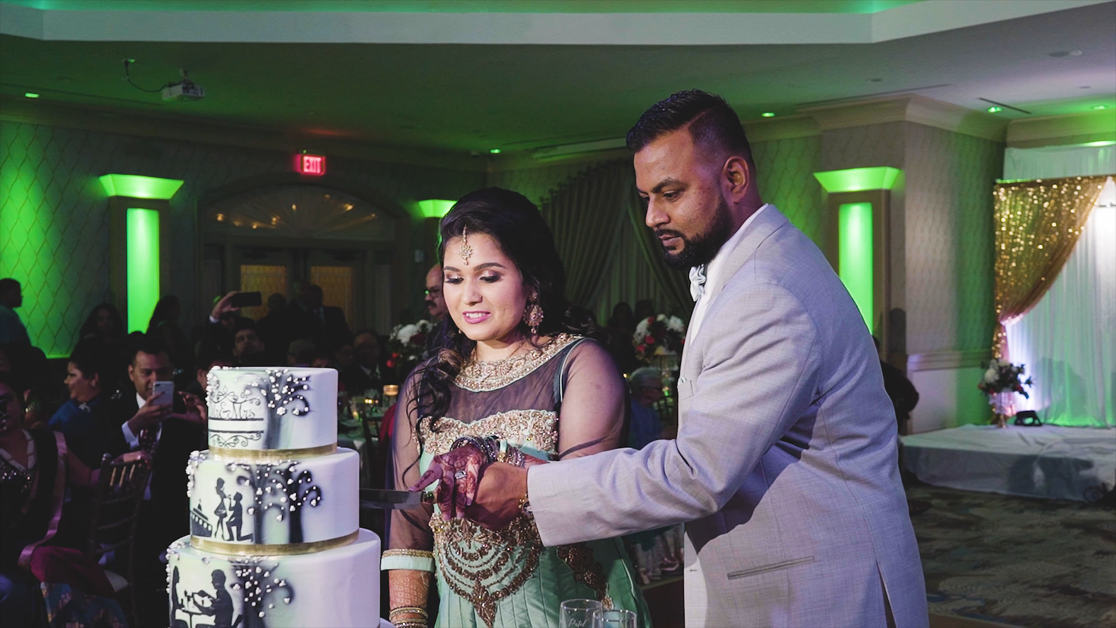 Marigold Somerset NJ Hindu Wedding | Zalak & Parag | Cake Cutting