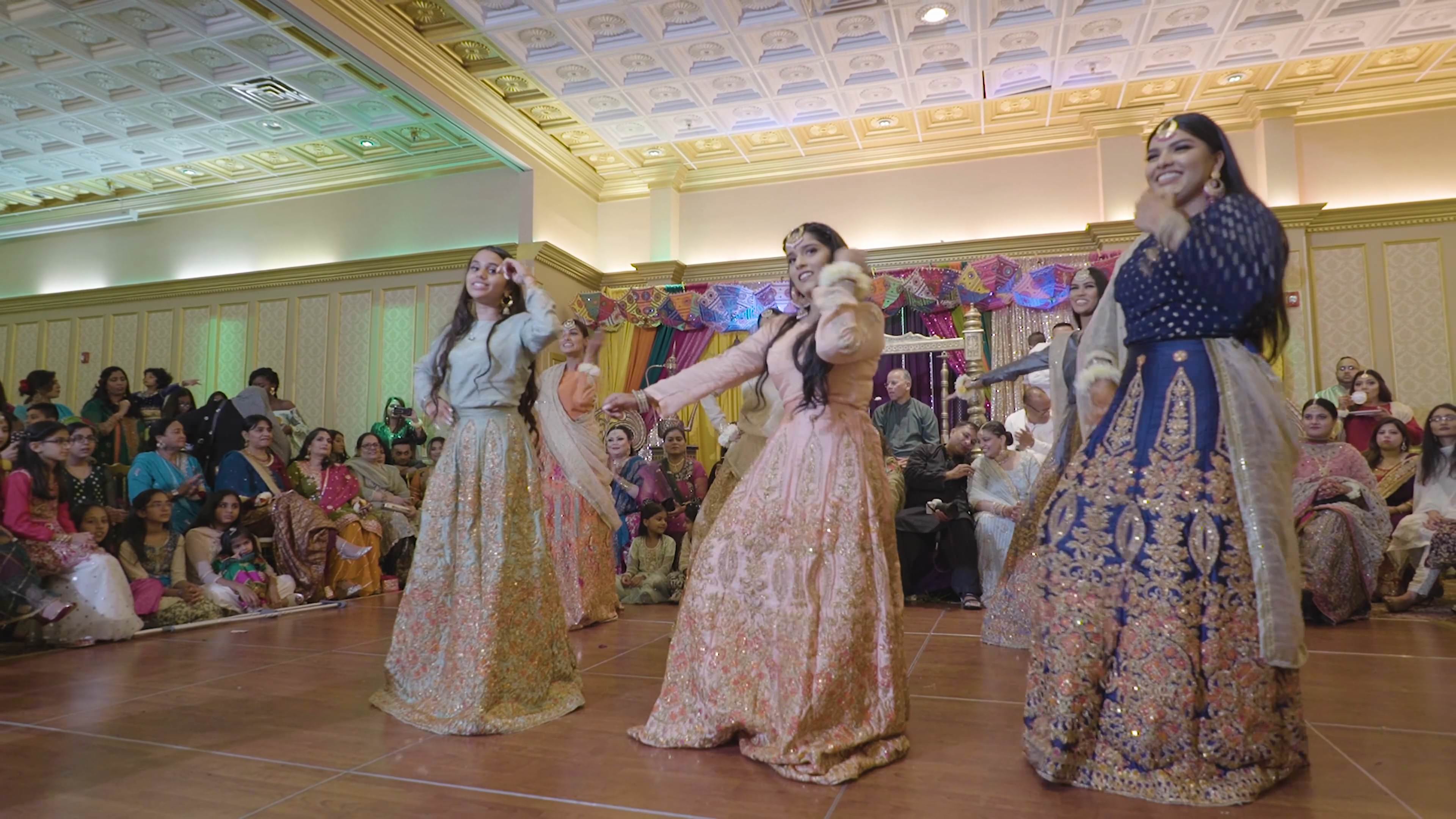 Deewan Banquet Piscataway NJ Muslim Wedding | Kanwal & Hammad | Bride Mehndi Night Family Dance