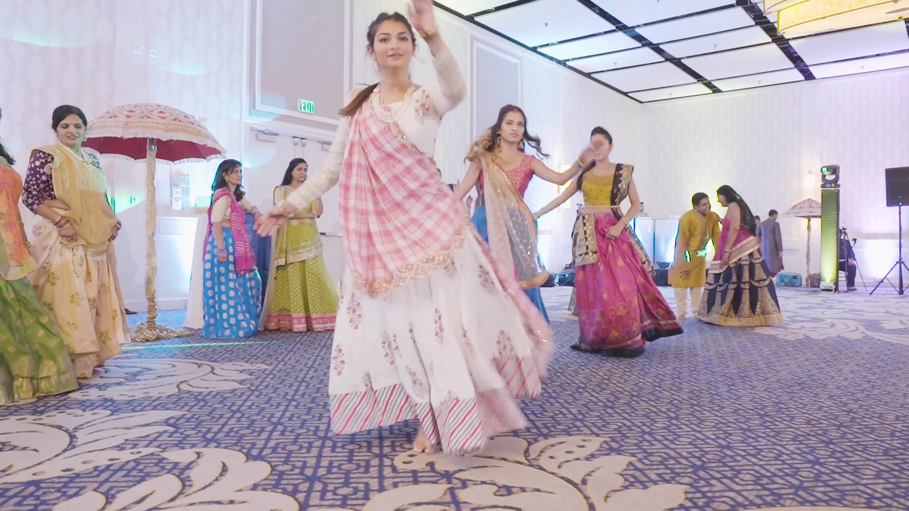 Delta Hotels Baltimore Hunt Valley Hindu Wedding | Keyuri & Prit | Garba Part III