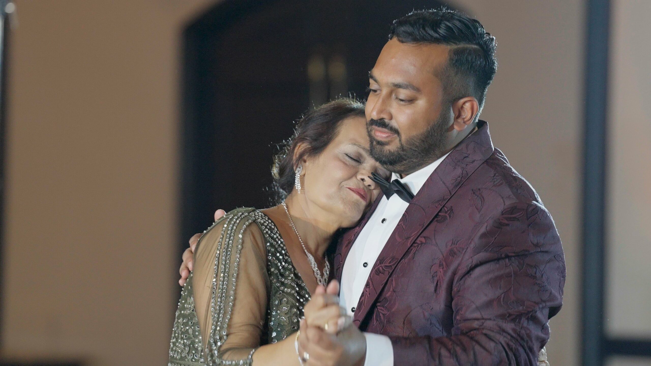 The Scottsdale Plaza Resort & Villas Paradise Valley AZ Hindu Wedding | Anjali & Suraj | Mother Son Dance